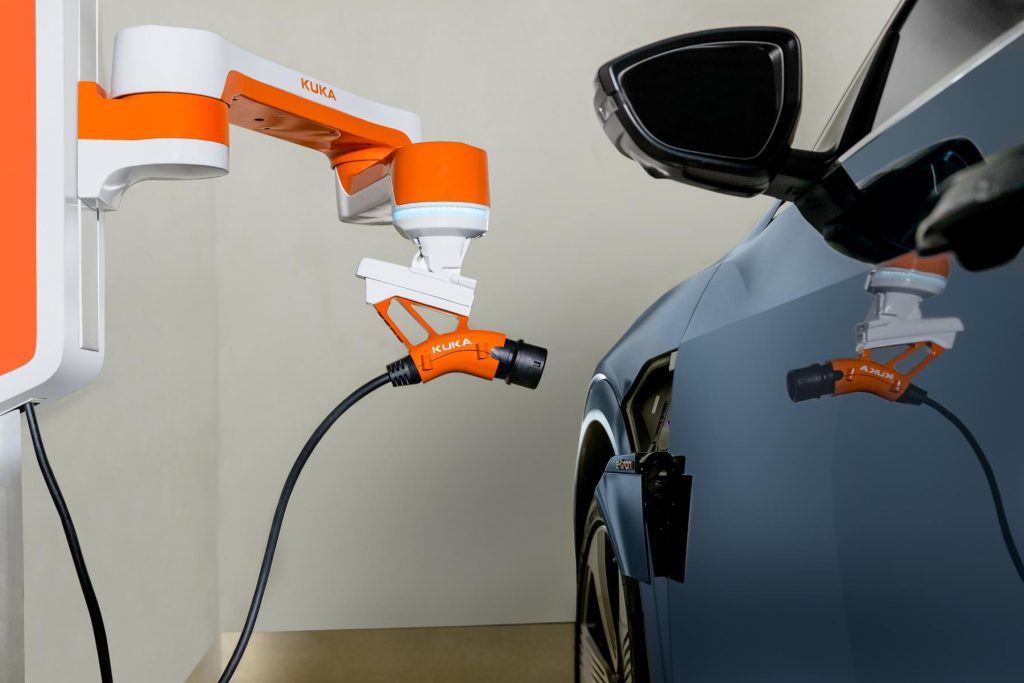 k1600-kuka-charging-assistant-carla-connect-home-21